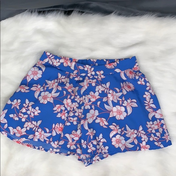 Charlotte Russe Pants - Shorts